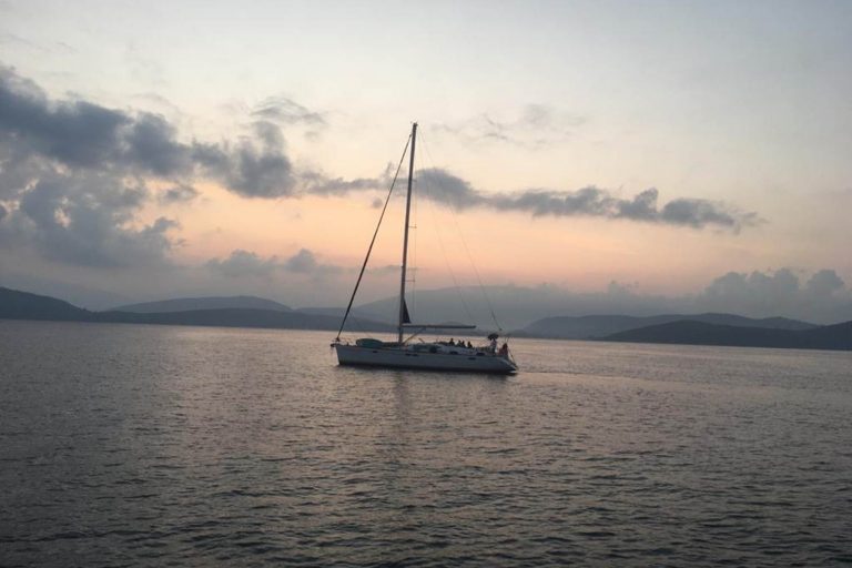 S/Y Lady Stardust - A Sailing Adventure