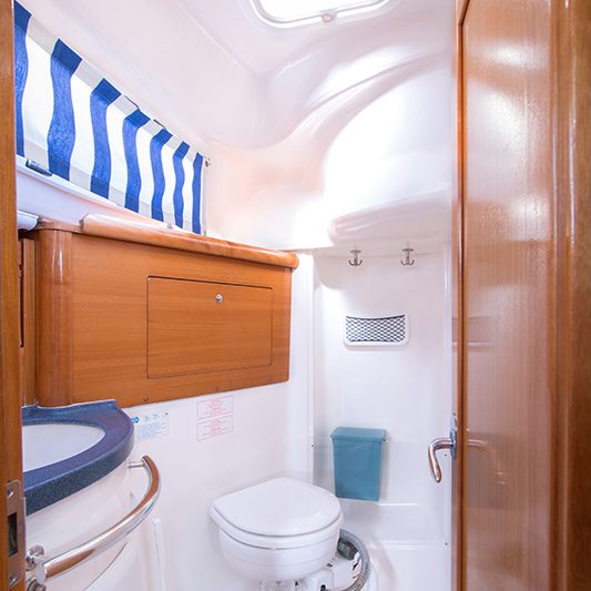 Bavaria 31 Cruiser Tango Sailing Yacht - Corfu