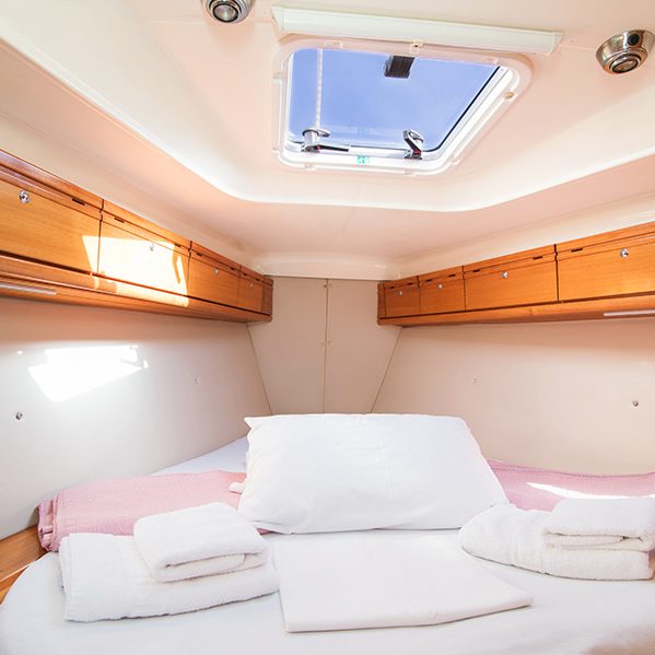 Bavaria 40 Cruiser Madrugada Sailing Yacht - Corfu