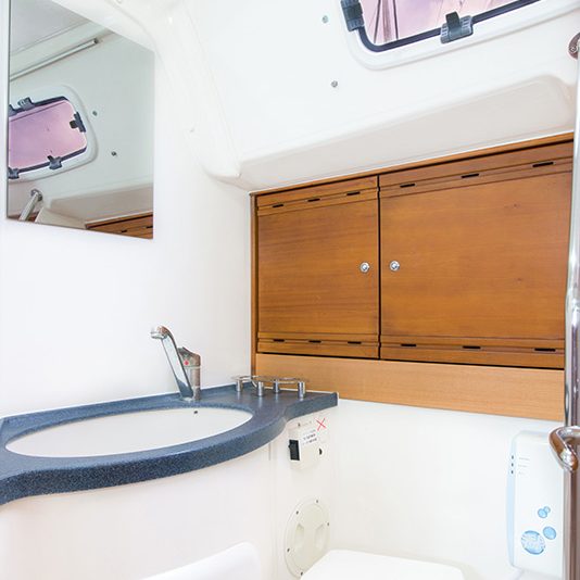 Bavaria 40 Cruiser Madrugada Sailing Yacht - Corfu