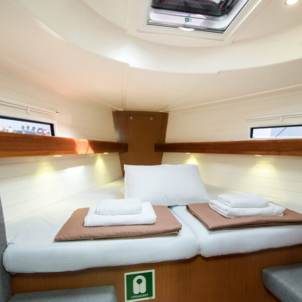 Bavaria 40 Cruiser Adagio Sailing Yacht - Corfu